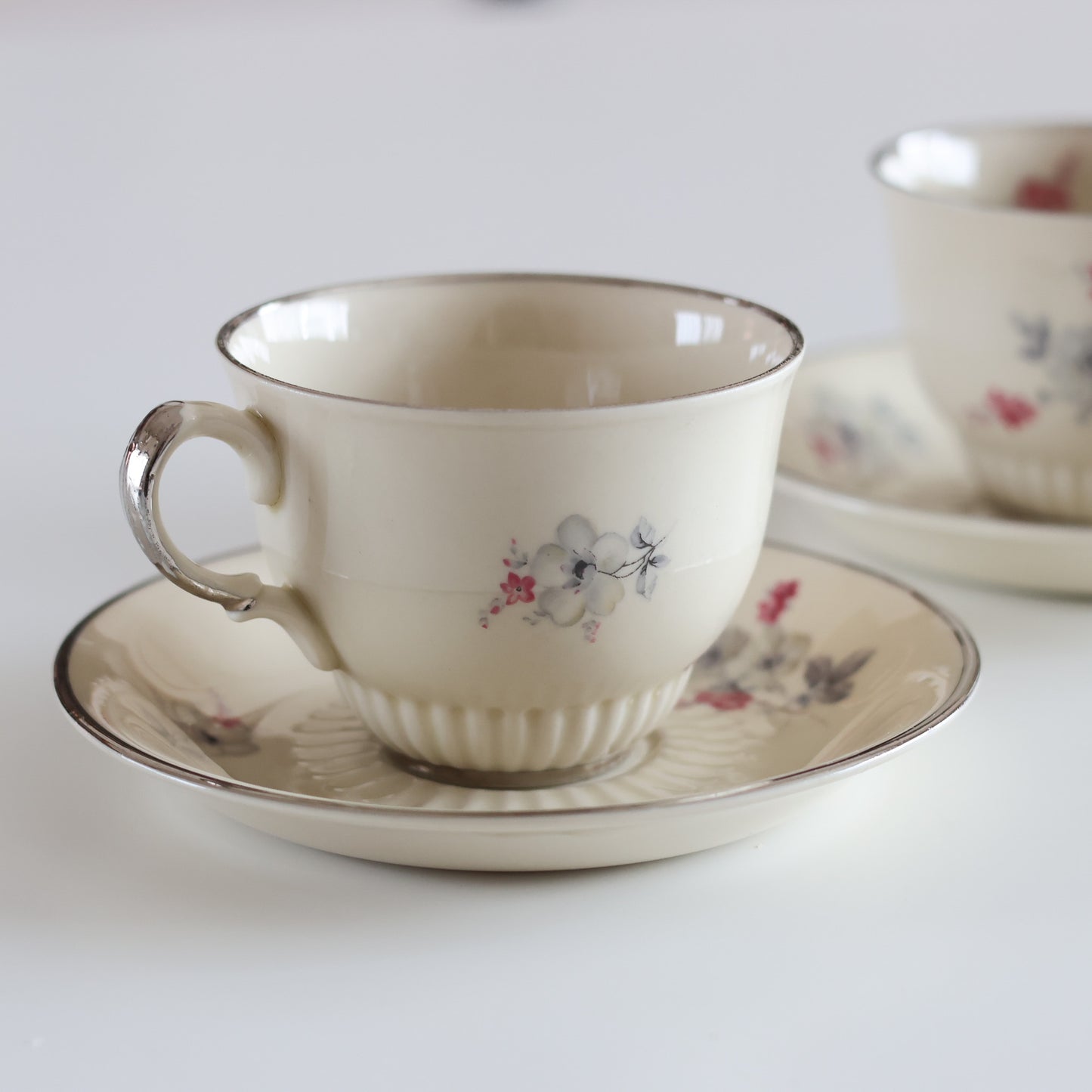 unknown (名称不明) retro flower cup & saucer / arabia (アラビア)