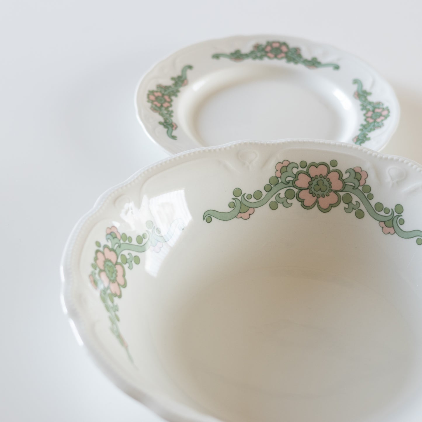 neito (ネイト) bowl 23.5cm / arabia (アラビア)