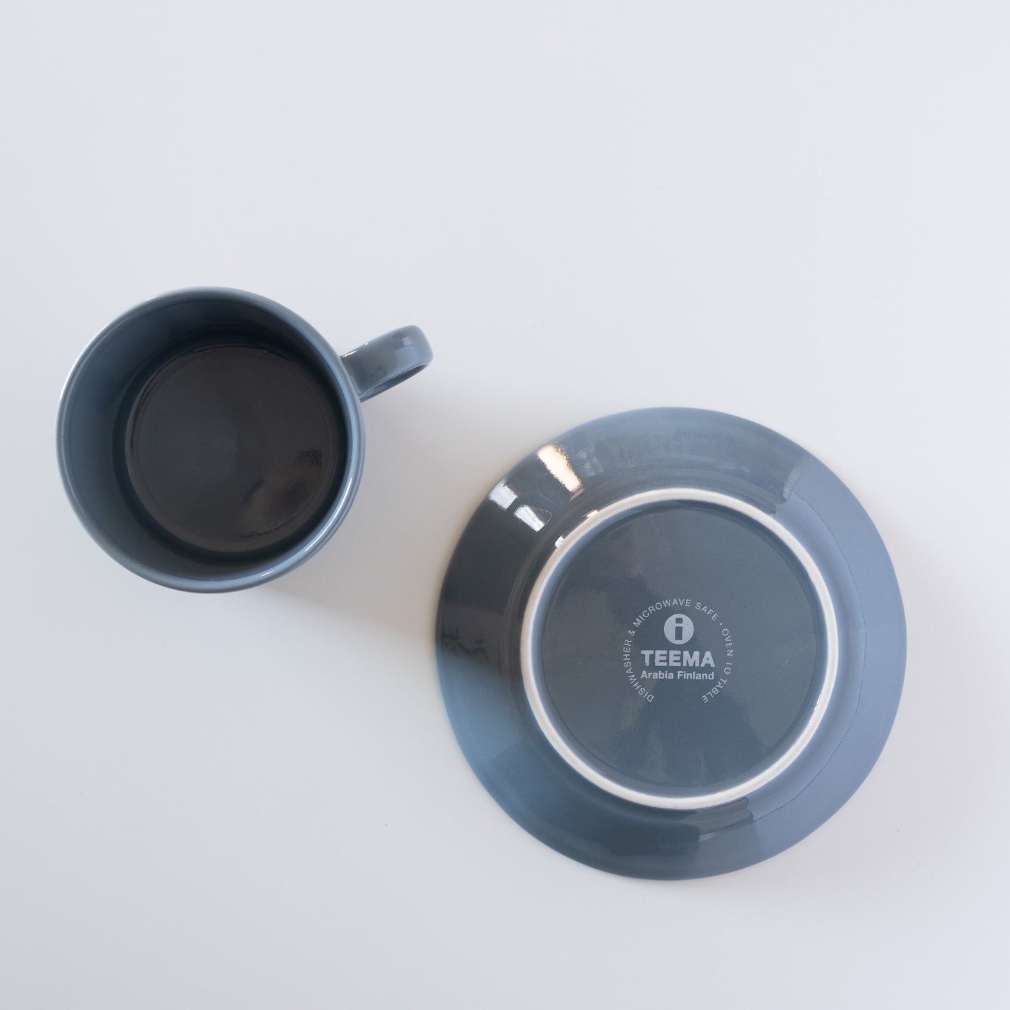 teema (ティーマ) cup & saucer dark grey / arabia (アラビア)