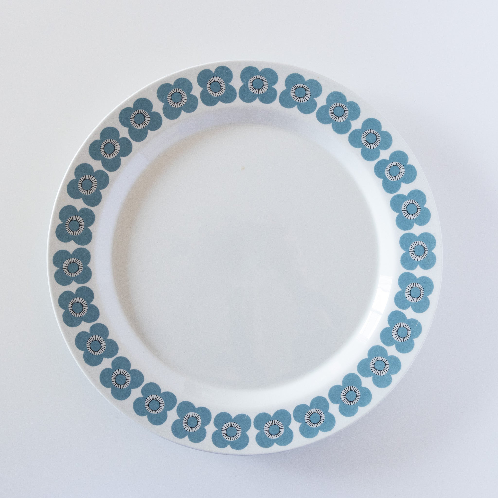 veera (ヴェーラ) plate 26.0cm / arabia (アラビア) – 北欧ヴィンテージのお店 hobaru(ほおばる)